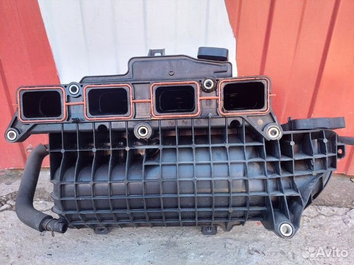 Коллектор впускной Toyota Camry AVV50-1050975