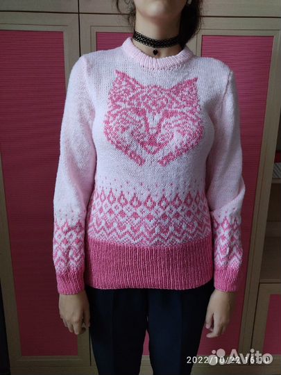 Свитер ручной работы