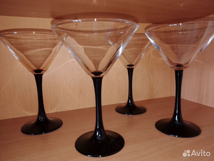 Фужер бокал для мартини 4 шт черная ножка