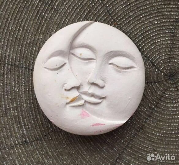 Скульптура ваза из гипса