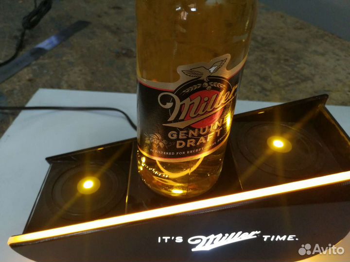 Декоративная Стоечка под бутылочки