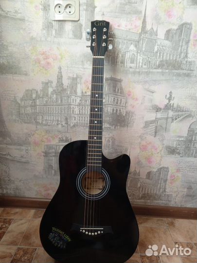Акустическая гитара