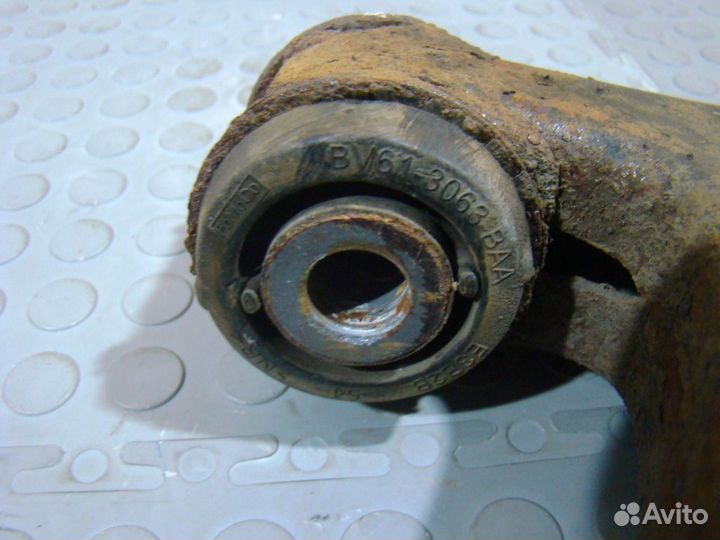 Ford Kuga 2 Рычаг передний правый