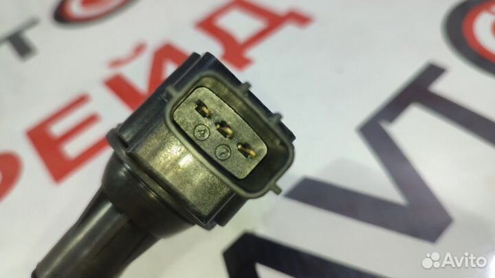 Катушка зажигания Nissan Wingroad WFY11 QG15DE