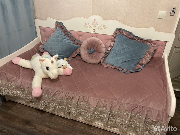 Кровать кушетка
