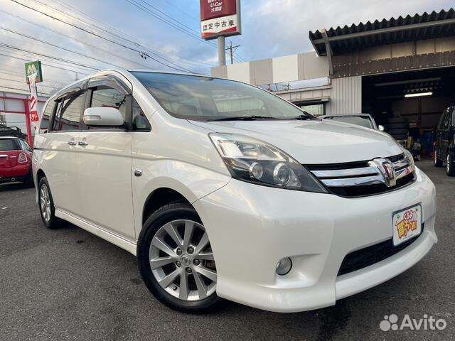 Toyota Isis 1.8 CVT, 2015, 37 000 км