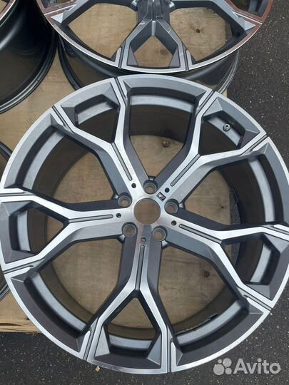 Диски реплика BMW X5 G05 X6 G06 X7 G07 R22