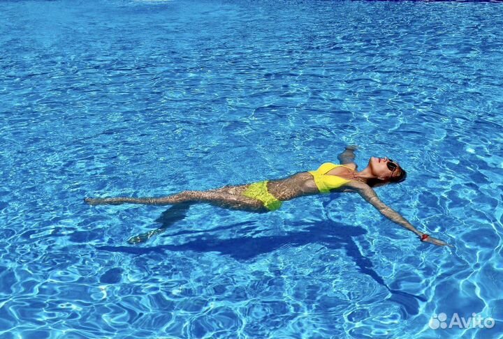 Инструктор по плаванию