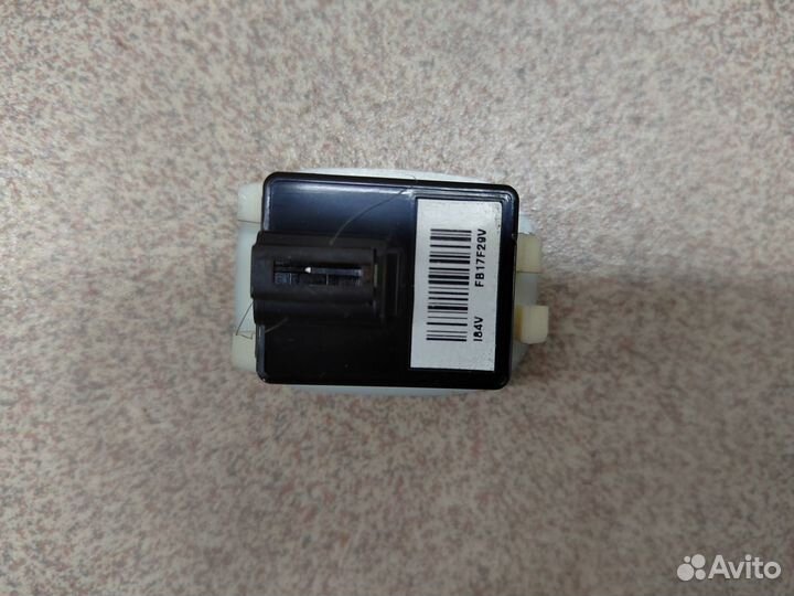 Микрофон громкой связи Kia Rio 4, Solaris 2