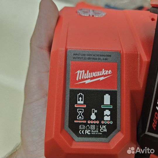 Шуруповерт Milwaukee m18 Милоки Новый