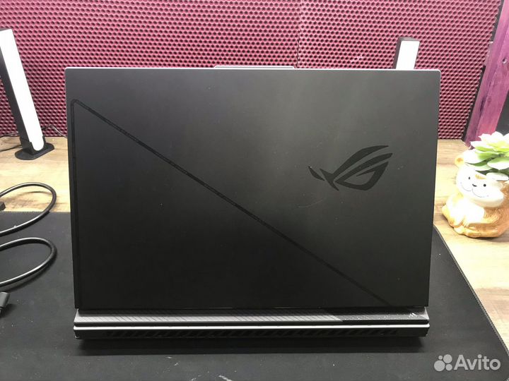 Игровой ноутбук 18