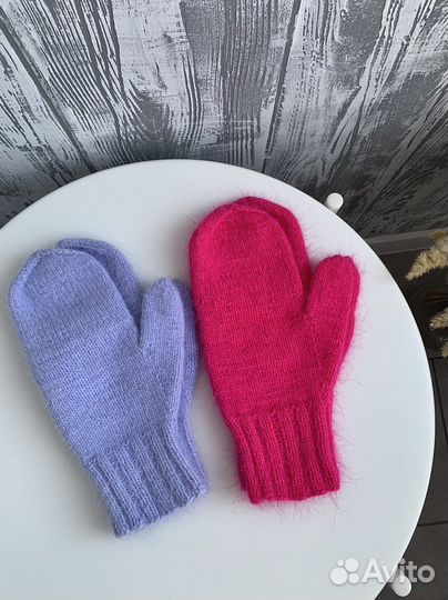 Варежки из пуха норки, ручная работа