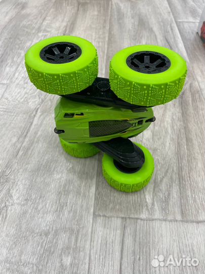 Машинка Трюковая на Пульте Управления