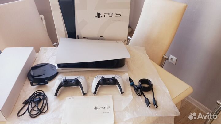 Sony PS5 1 джой 40+игр UFC4 FIFA23