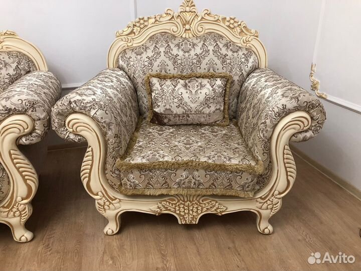 Диван тройка в гостиную