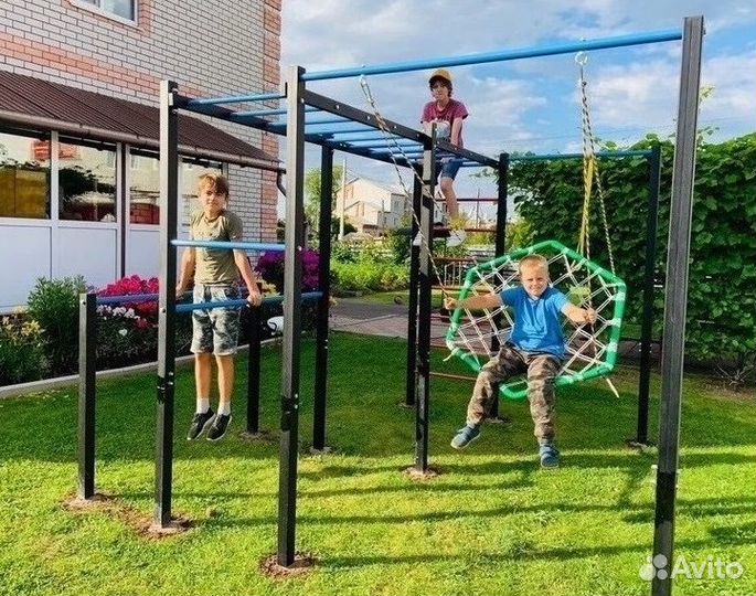 Спортивный комплекс воркаут для двора