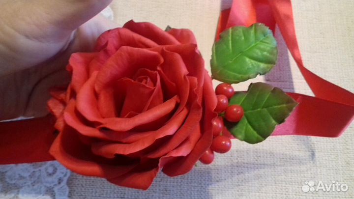 Заколки, резинки, ободки для волос