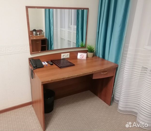 Стол письменный