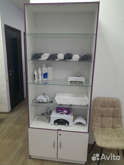 Стеллажи и этажерки