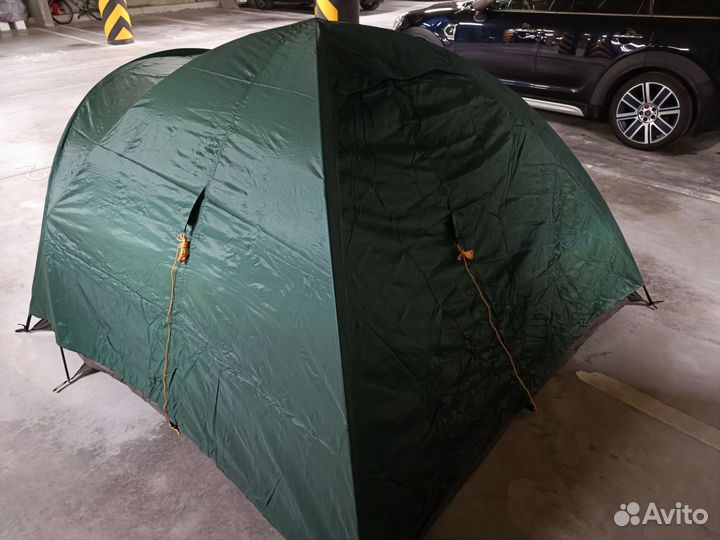 Палатка зимняя туристическая 4 местная б/у