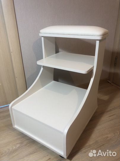 Подставка для ног при педикюре