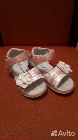 Босоножки 22