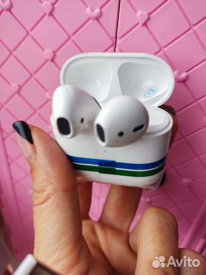 Беспроводные наушники Pro 4