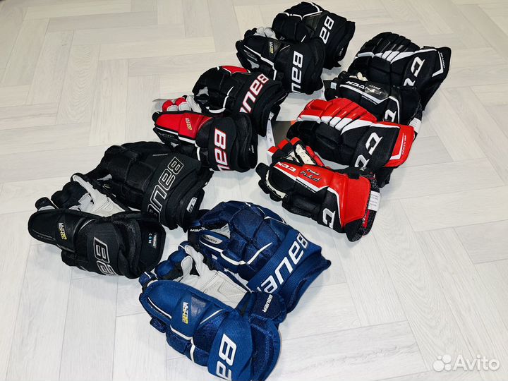 Хоккейные перчатки