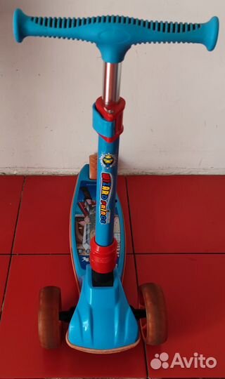 Детский трехколесный самокат Wizard prince