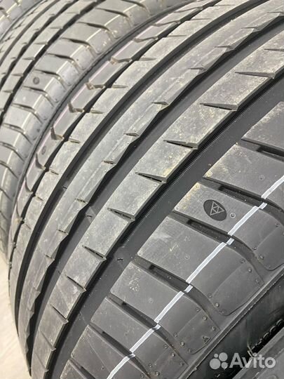 Triangle EffeXSport TH202 275/40 R20 и 315/35 R20 106Y
