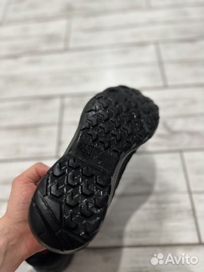 Кроссовки adidas terrex