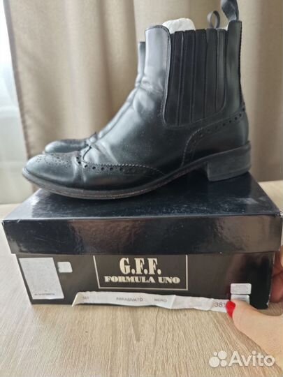 Ботинки итальянские кожаные размер 38.5