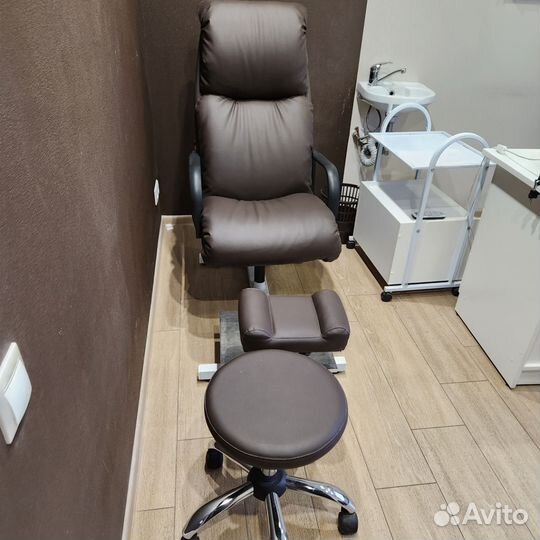 Педикюрное кресло б/у