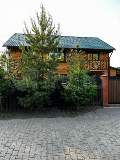 Дом 190 м² на участке 10 сот.