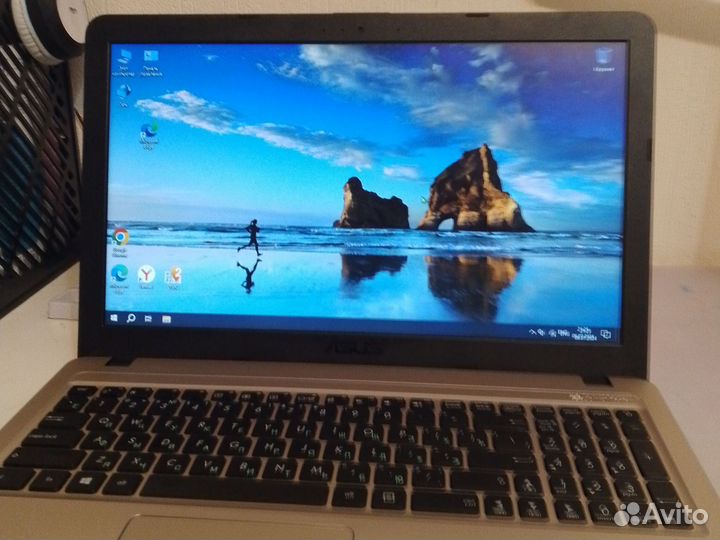 Ноутбук asus