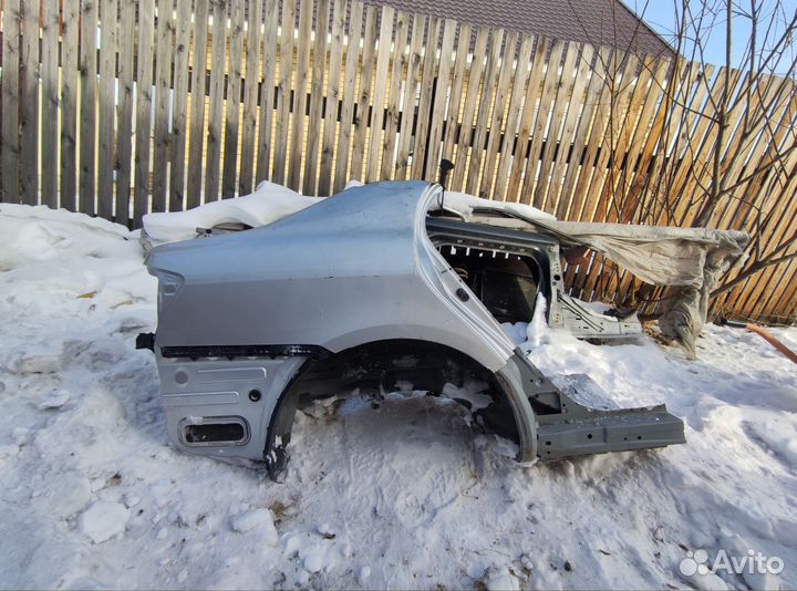 Крыло заднее правое Toyota Axio