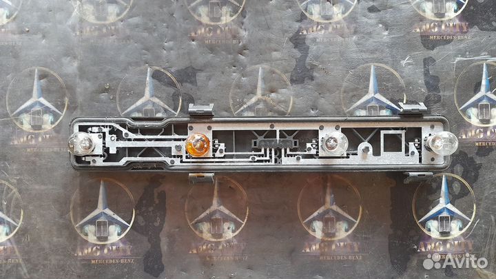 Мерседес Вито Плата заднего фонаря