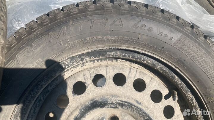 Maxxis SP3 Premitra Ice 185/65 R15 и 185/65 R15 82T