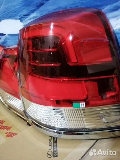 Фонари Toyota Land Cruiser 200