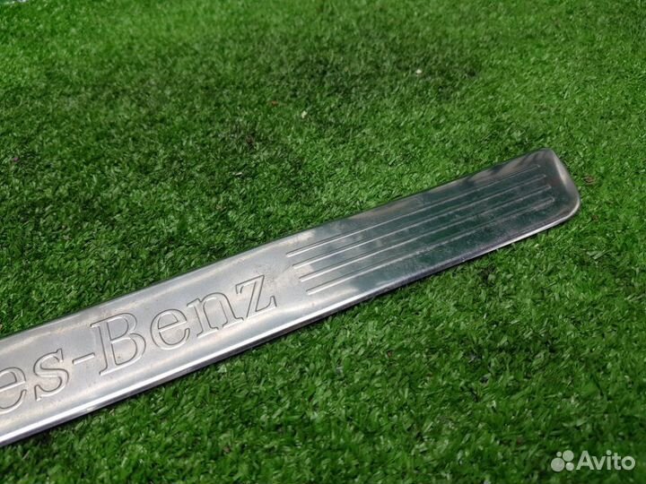 Накладка порога Mercedes-Benz B W246 M270.910 2012