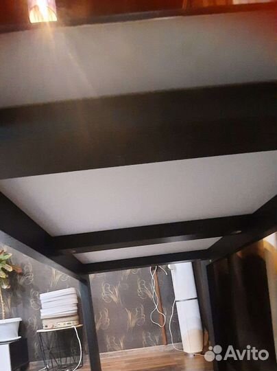 Стол обеденный и стулья