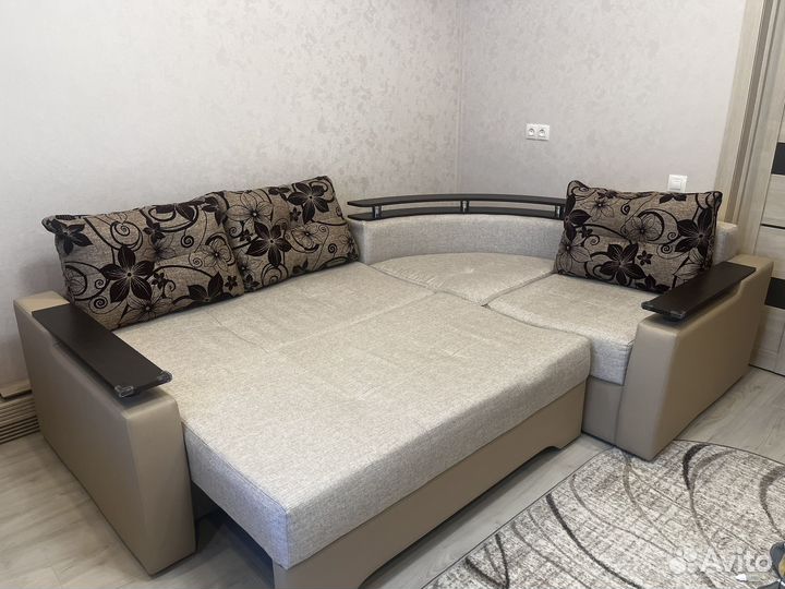 Угловой диван