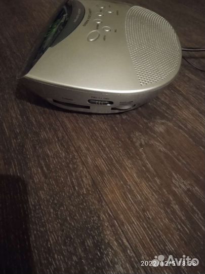Радиочасы vitek