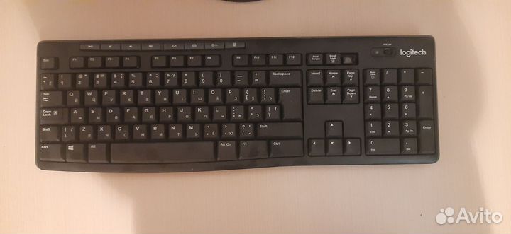 Монитор samsung и клавиатура logitech