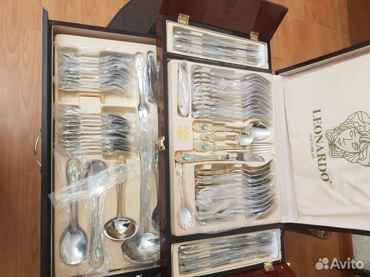 Столовый набор ложки и вилки