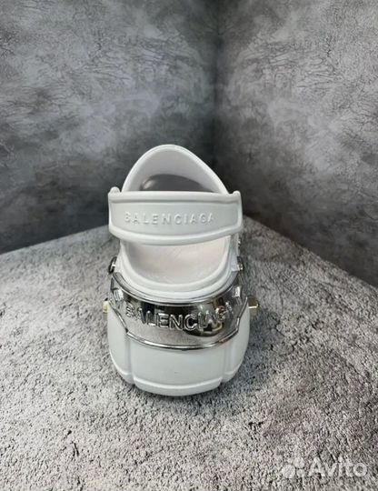 Сабо Balenciaga x Crocs 