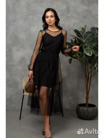 Вечернее платье с прозрачной накидкой