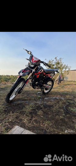 Полноценный эндуро кроссовый мотоцикл XGZ300GY