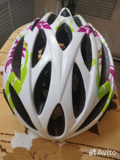 Шлем велосипедный взрослый и спц безрукавка