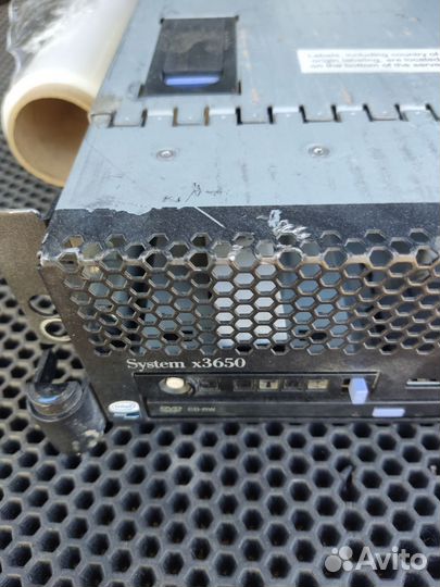 Сервер IBM System x3650 с дисками